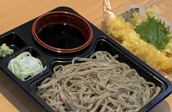 本格的なそばをテイクアウトで味わう | 人形町でそば粉にこだわった蕎麦屋の粗挽きそば 手打ち 日本橋 福田雅之