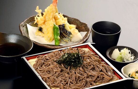 外食でお好みのそばを | 人形町でそば粉にこだわった蕎麦屋の粗挽きそば 手打ち 日本橋 福田雅之